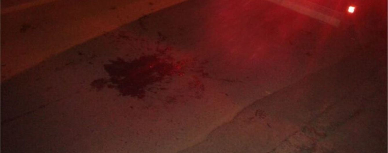 У Львові 16 молодиків влаштували бійку з перехожими і порізали двох чоловіків