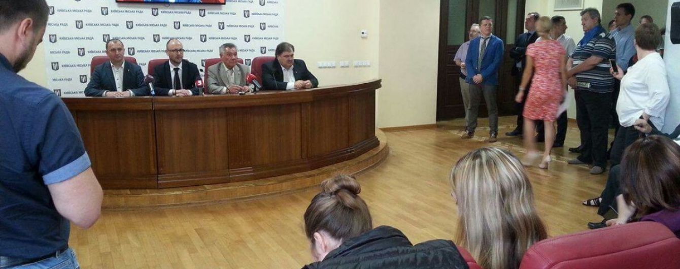 Депутати Київради виступають за літні вибори до райрад
