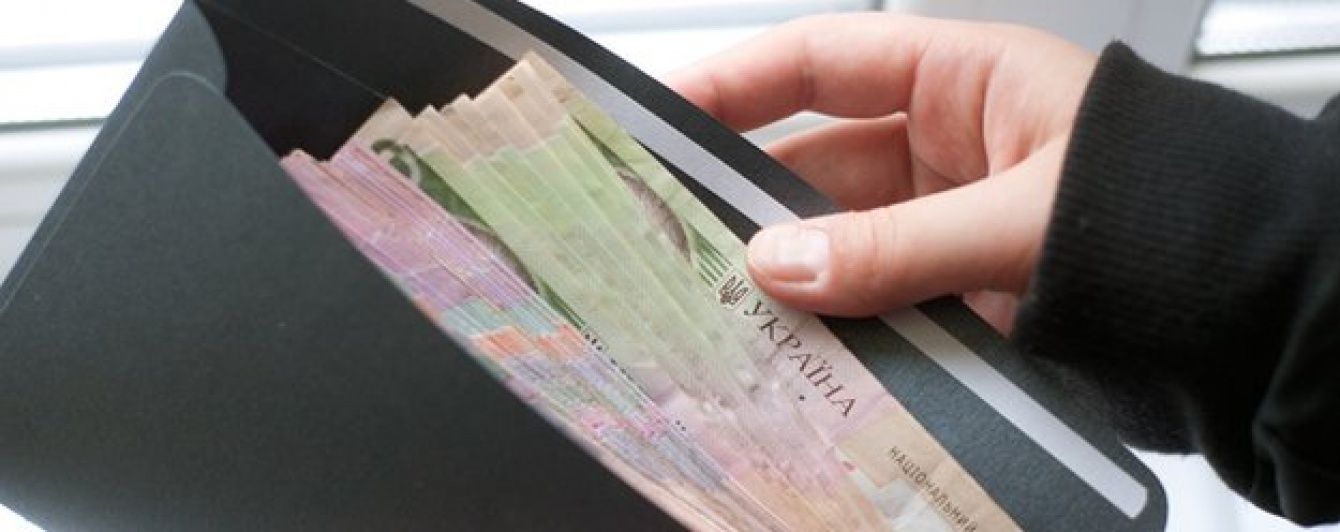 Кабмин должен повысить зарплаты учителям, преподавателям и врачам на 22% – судебное решение