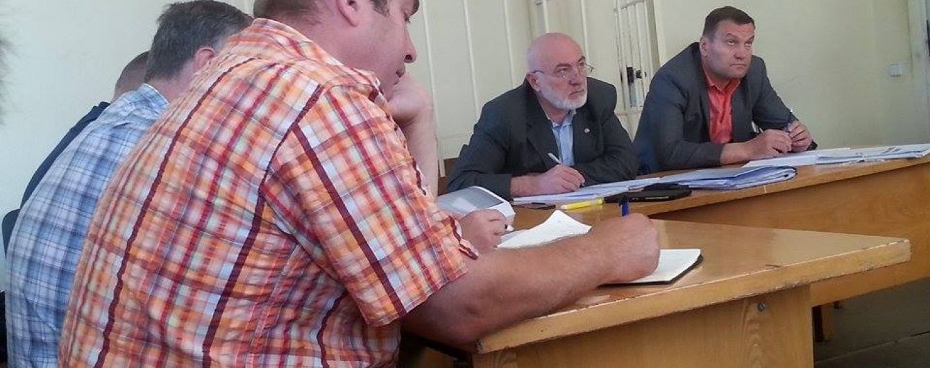 Екс-беркутівці, яких звинувачують у розгоні Євромайдану в листопаді 2013, з'явилися до суду