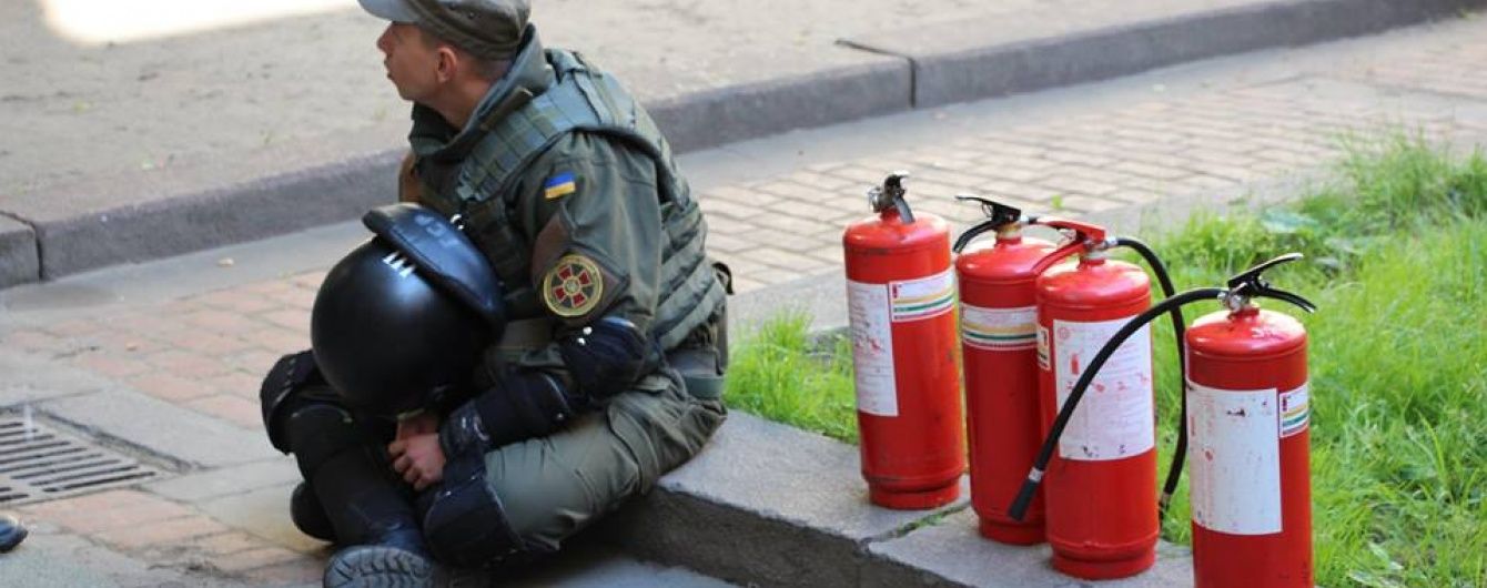 У сутичках у Львівській міськраді постраждав боєць Нацгвардії