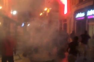 В Мережі з'явилося відео бійки англійських і російських фанатів в Марселі