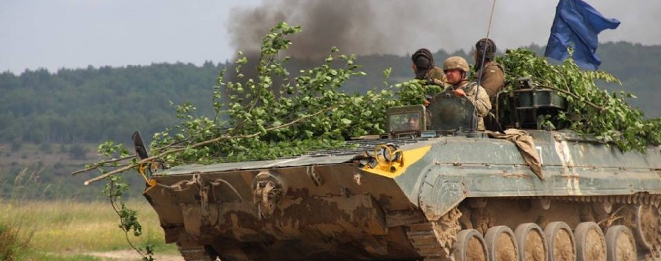 На Маріупольському напрямку поранені троє українських військових – штаб АТО