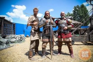 "Гра престолів" по-українськи: на Троєщині знімають перше вітчизняне фентезі