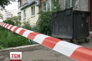 У Києві серед сміття знайшли мертве немовля