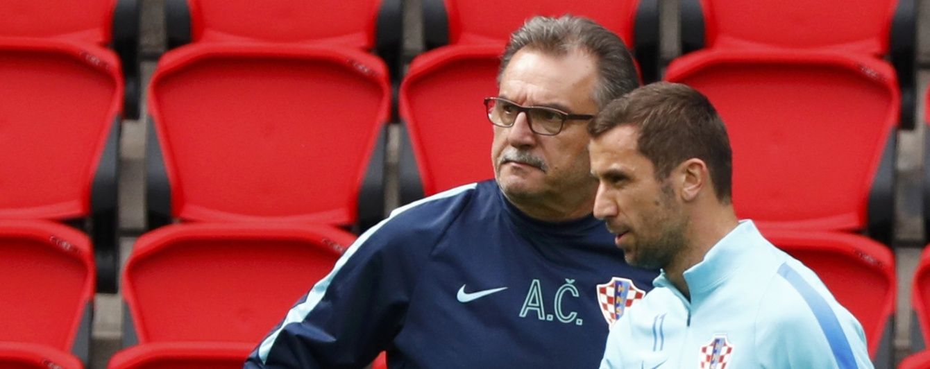 Срна повернувся до Франції після похорону батька