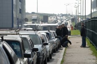 У черзі на українсько-російському кордоні помер громадянин РФ