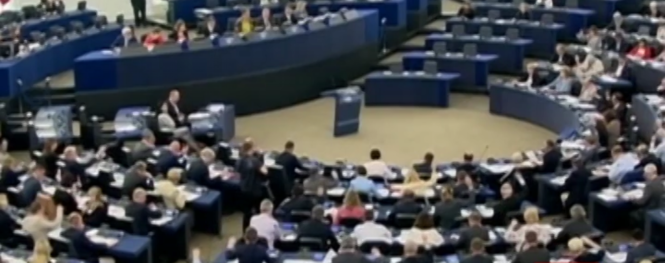 Брок анонсував подовження санкцій проти Росії