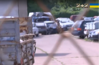 Журналисты рассказали, как отвоевывали авто у владельцев штрафплощадки