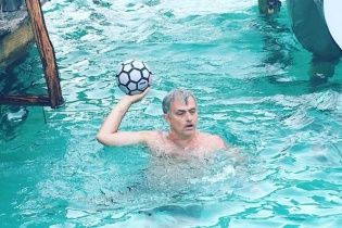 Моурінью показав, як на Мальдівах готується до нового сезону в чемпіонаті Англії