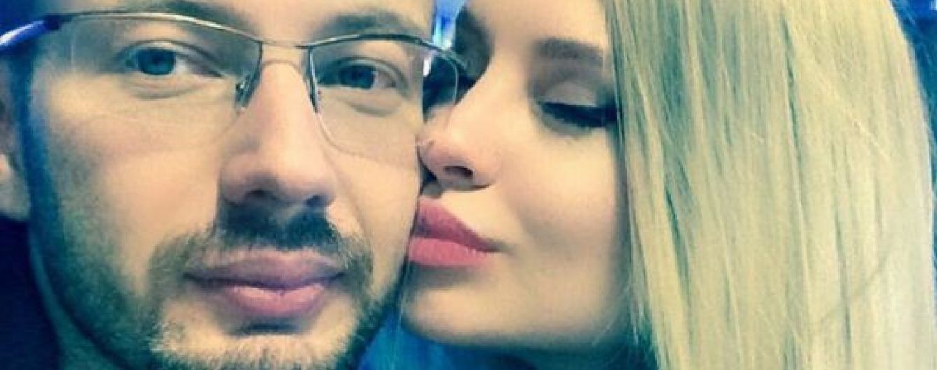 Син Таїсії Повалій показав фото зі свого весілля у річницю свята