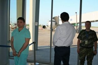 В аеропорту Харкова СБУ затримала бойовиків ІД