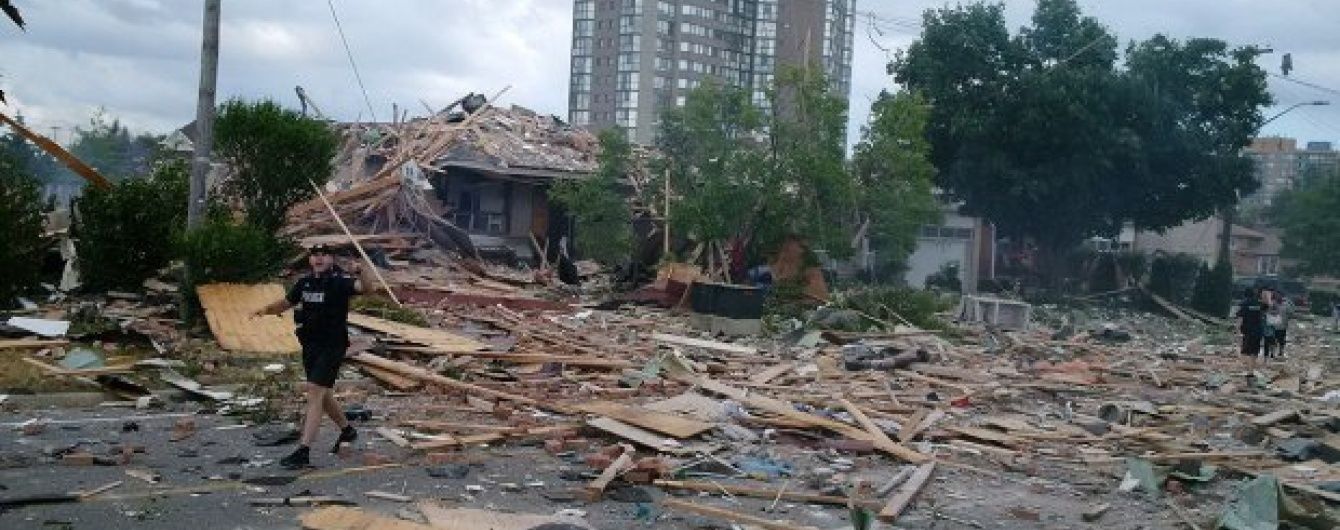 У Канаді загадковий вибух зруйнував кілька житлових будинків