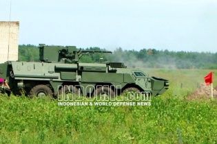 Представники ВМС Індонезії провели вогневі випробування нового українського БТР