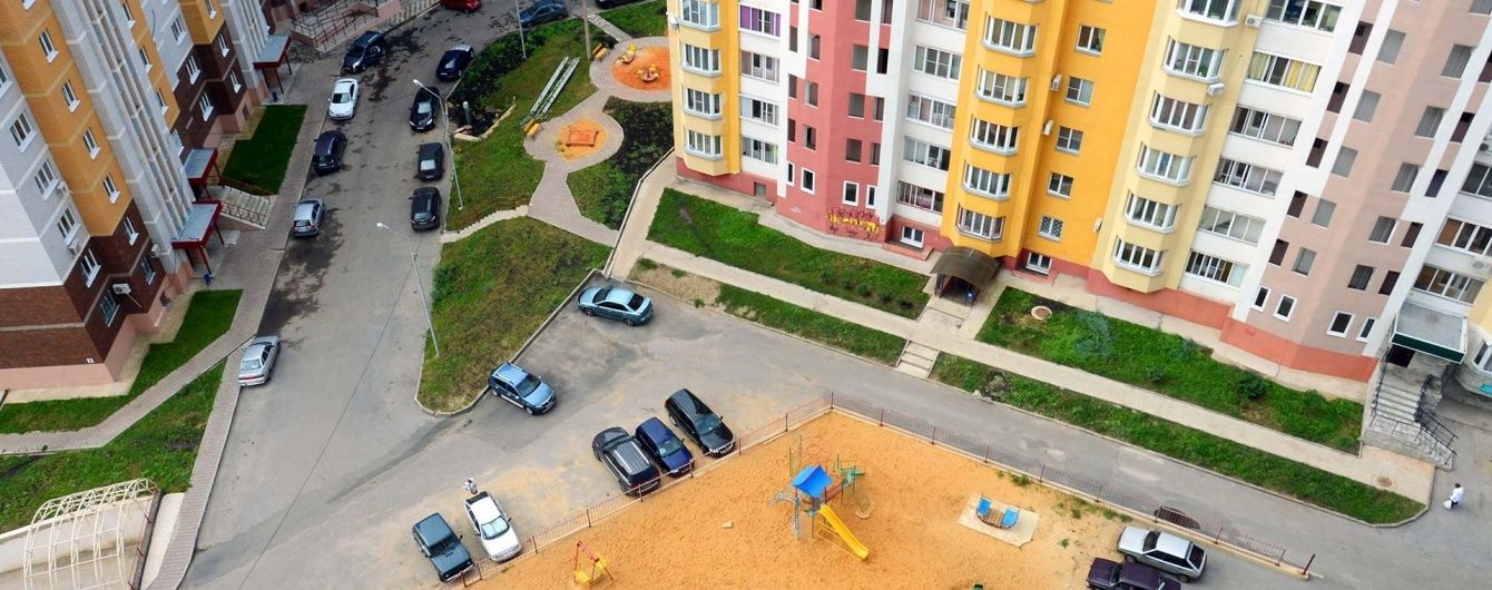 У Києві півторарічний хлопчик випав із вікна 5-го поверху