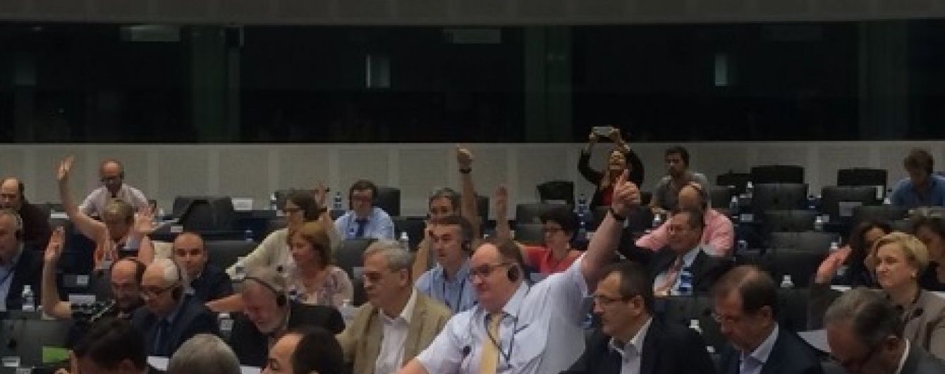 Комітет Європарламенту підтримав рекомендації прискорити надання безвізового режиму Україні