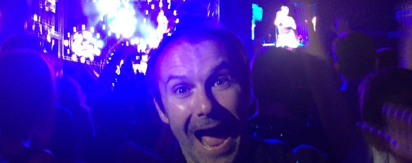 Щасливий Вакарчук у фан-зоні співав пісню Red Hot Chili Peppers на концерті у Києві