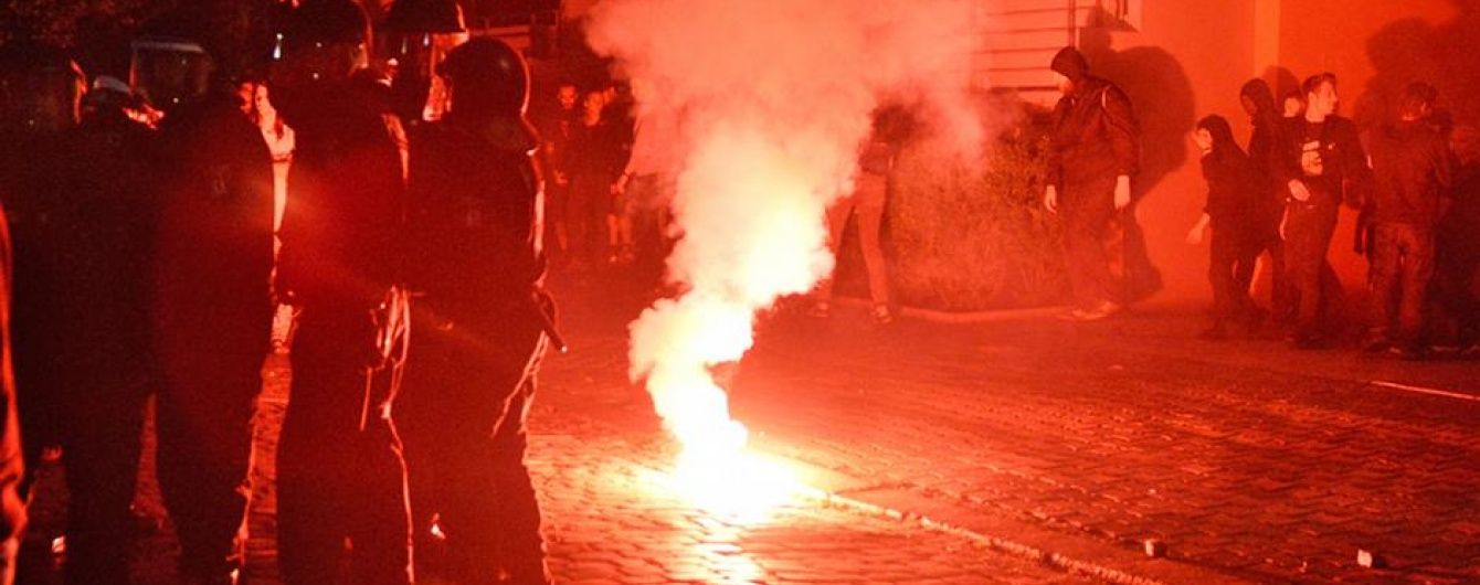 Під час сутичок із лівими радикалами у Берліні постраждало понад сто поліцейських