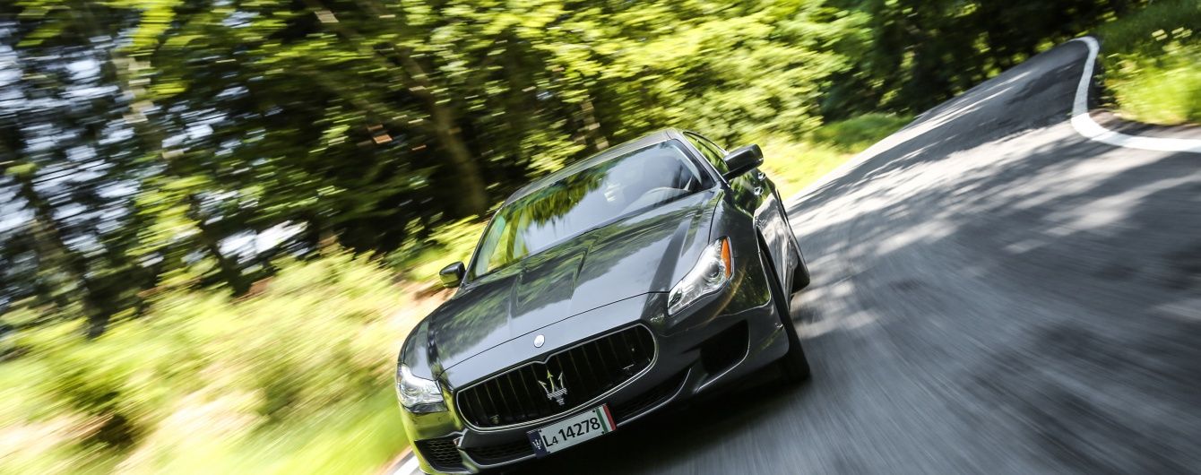 Білорус заради виплати страховки спалив свій Maserati