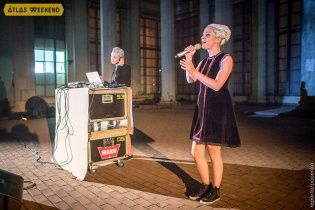 Матвієнко у новому іміджі представила фрагмент експериментальної програми
