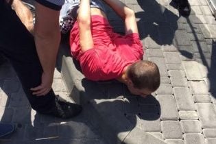 У Києві затримали поліцейського-хабарника