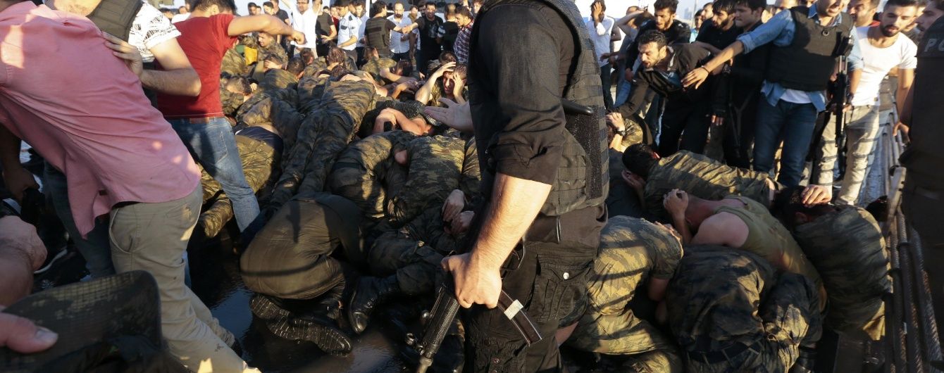 У Туреччині заарештували понад півсотні високопоставлених військових