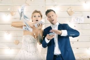 Танці, гроші та знаменитості: у Мережі з'явилось вітальне відео з весілля Ступки