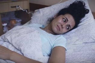 Заплакана Каменських поділилася шокуючими кадрами злощасного стрибка з парашутом