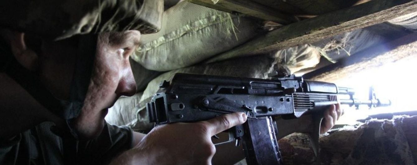 У зоні АТО за добу нарахували майже 60 обстрілів, більше половини з них – біля Маріуполя