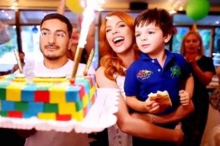 Стоцька разом із чоловіком яскраво відсвяткувала день народження сина