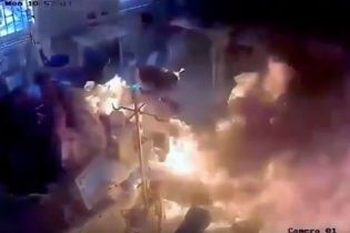 В Албанії у лікарні чоловік облив бензином та підпалив пацієнта