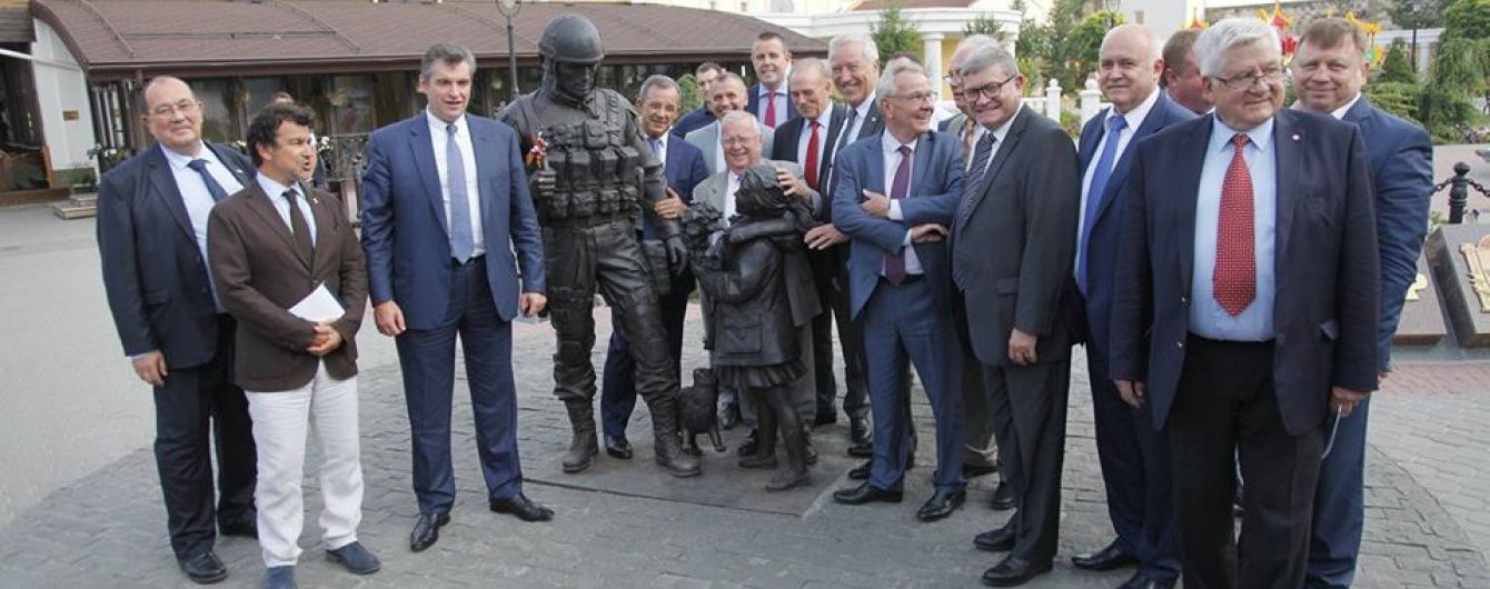 Українська делегація ПАРЄ обурилася скандальним візитом французьких депутатів в анексований Крим