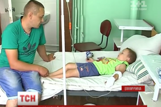 У Вінницькій області батько врятував 4-річного сина, коли з його руки йшов дим через струм
