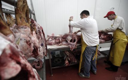 В ожидании наплыва импортной продукции в Украине начало дешеветь мясо