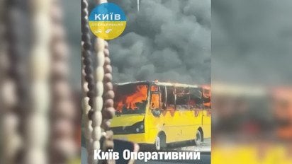 В Киеве вспыхнул маршрутный автобус