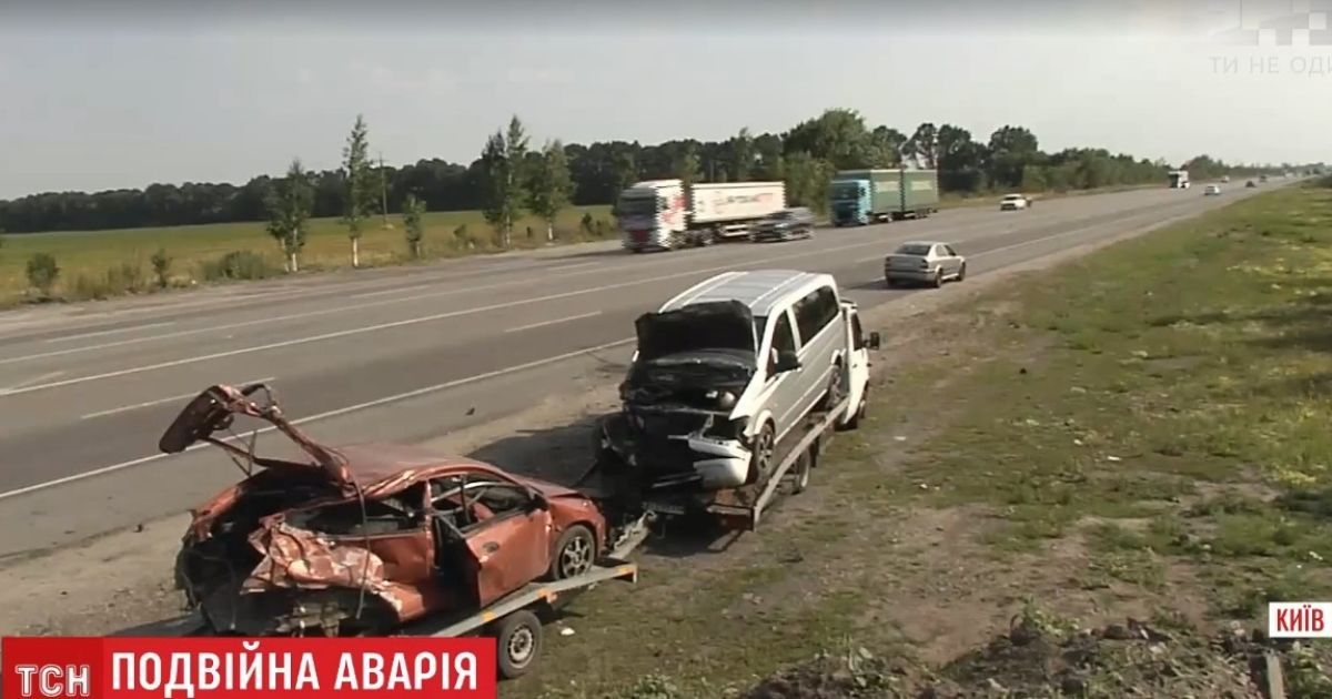 "Білоруська" ДТП під Києвом стала подвійною: неподалік на смерть розбилася киянка на Mazda