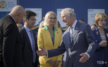 Жест поддержки от королевской семьи: принц Чарльз встретился с украинцами в Румынии