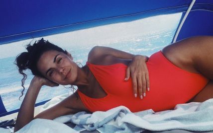 У купальнику і без макіяжу: Настя Каменських показала, як проводить час в Маямі