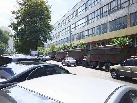 силовики під Печерським судом