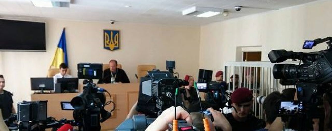 Печерський суд оголосив перерву у справі Єфремова
