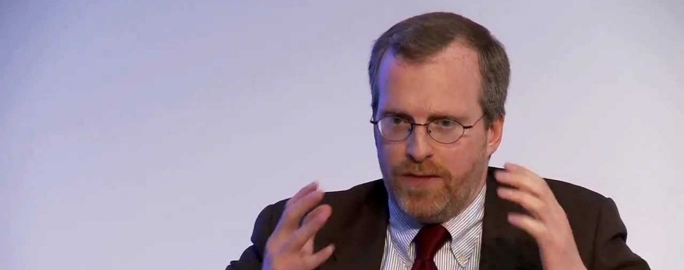 Клінтон - наразі єдиний порятунок для України