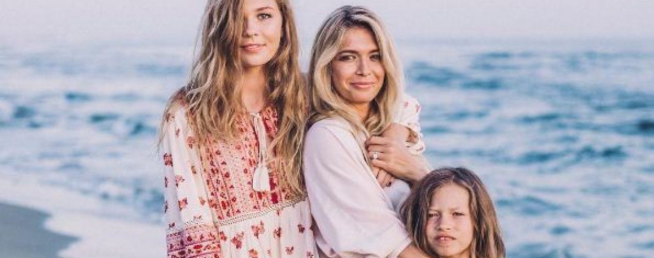 Віра Брежнєва із родиною знялася у зворушливій фотосесії