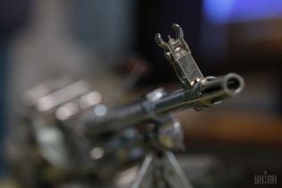 Бойовики серед білого дня обстріляли Мар'їнку, постраждала місцева мешканка