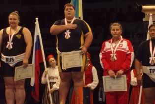 Перша в історії України чемпіонка світу з сумо прийняла громадянство Росії