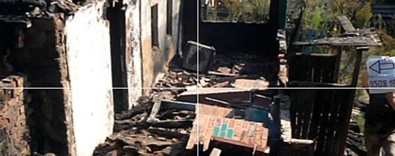 Бойовики забороненими мінометами вщент зруйнували будинок і вбили теля у Зайцевому