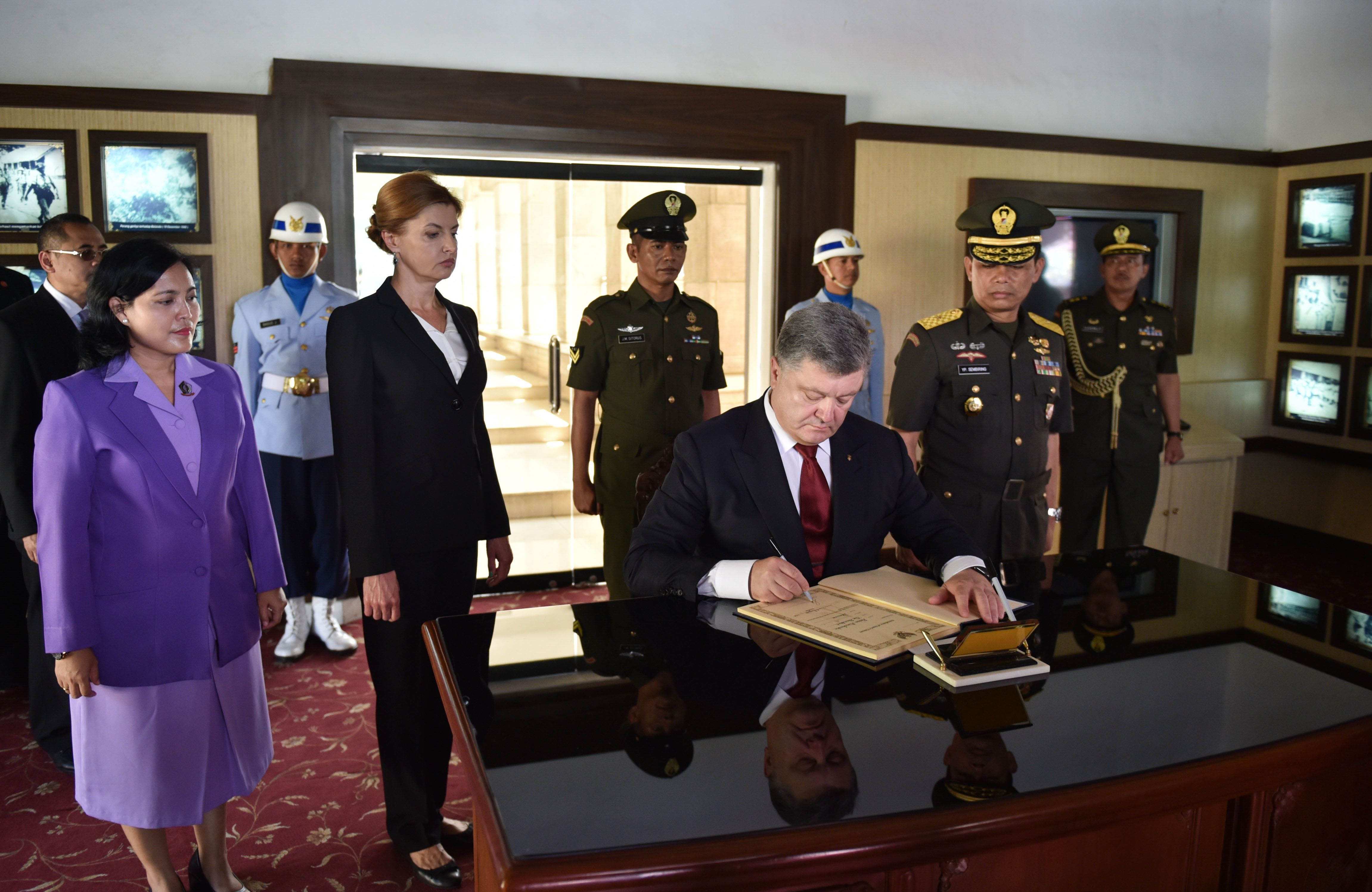 Порошенко в Індонезії