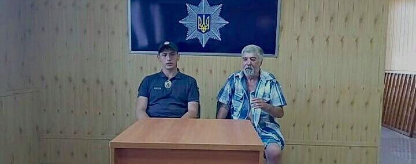 У Краматорську розповіли, за яких обставин поліцейський зробив селфі із закривавленим пенсіонером