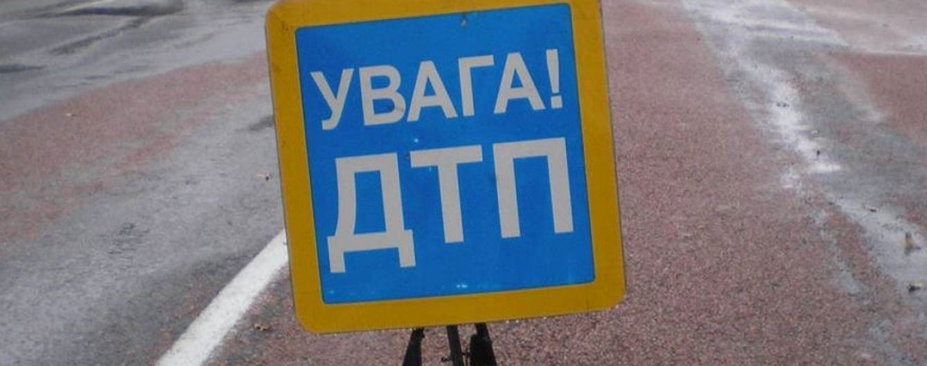 Масштабна ДТП під Львовом: семеро людей потрапили до реанімації