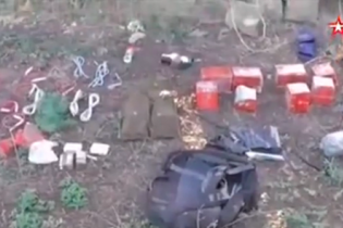 ФСБ показала відео вилученої в "українських диверсантів" вибухівки