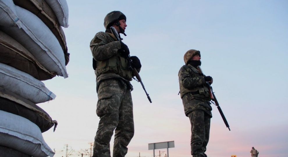 Один з нападників на прикордонників у Маріуполі втік до окупованого Криму - екс-чиновниця